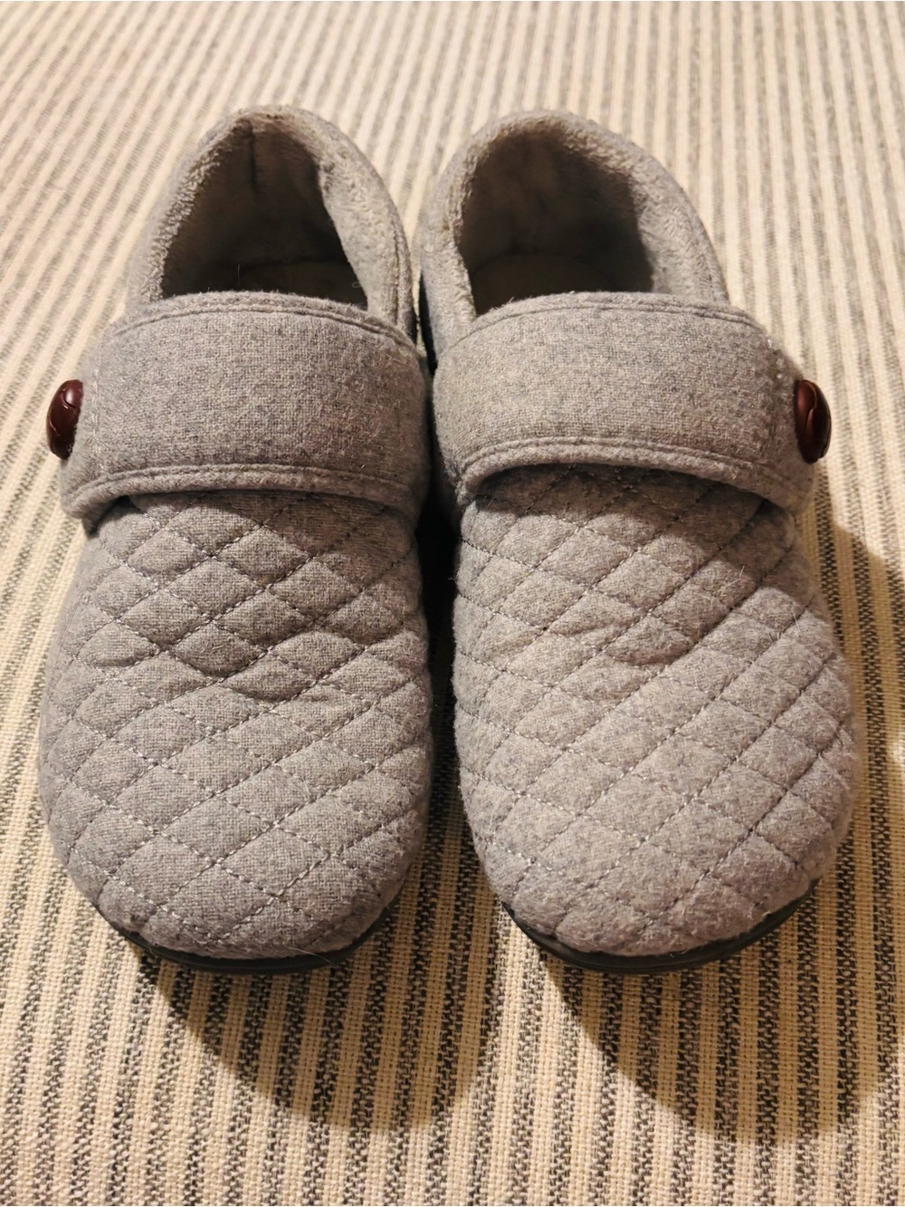 Vionic Quilted Gray Slip-On Slippers with Button Strap